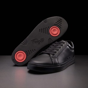 Fuego Lage Zwarte Danssneakers met Spinpoint en Zwarte Zool