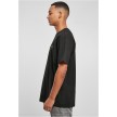 Urban Classics t-shirt met logo zwart zijkant