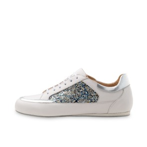 Elegante witte danssneakers met zilveren glitters Werner kern Carol